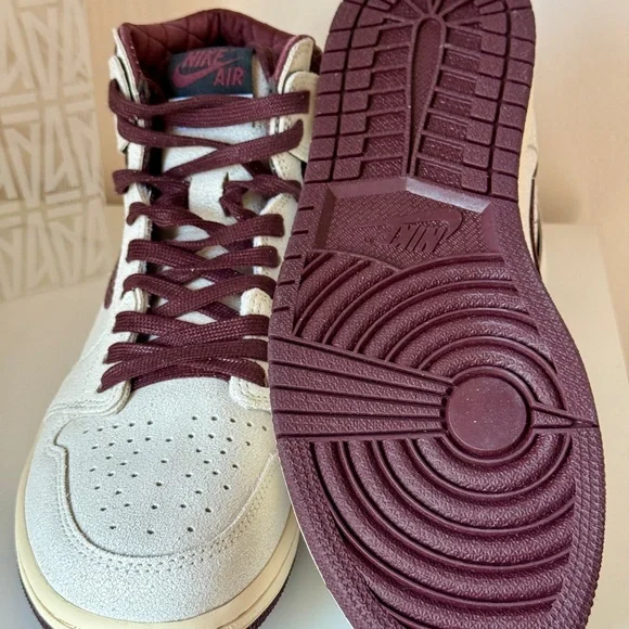 A Ma Maniere Air Jordan 1 High Top OG Size 9 - Picture 13 of 15